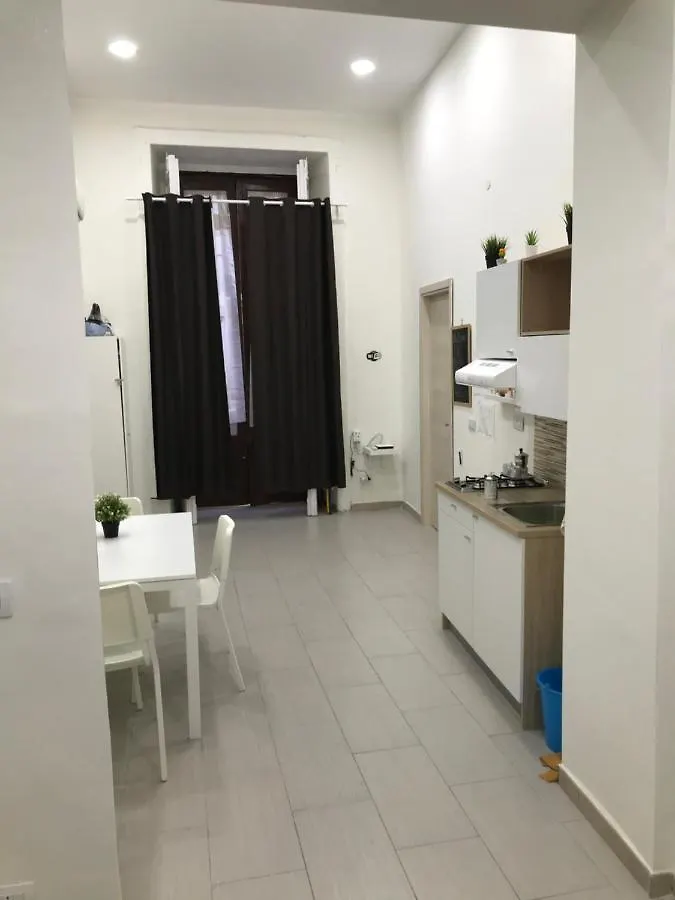 Via Nilo House Bed & Breakfast Naples 0*,