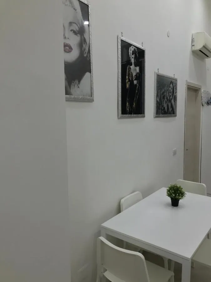 Via Nilo House Bed & Breakfast Naples